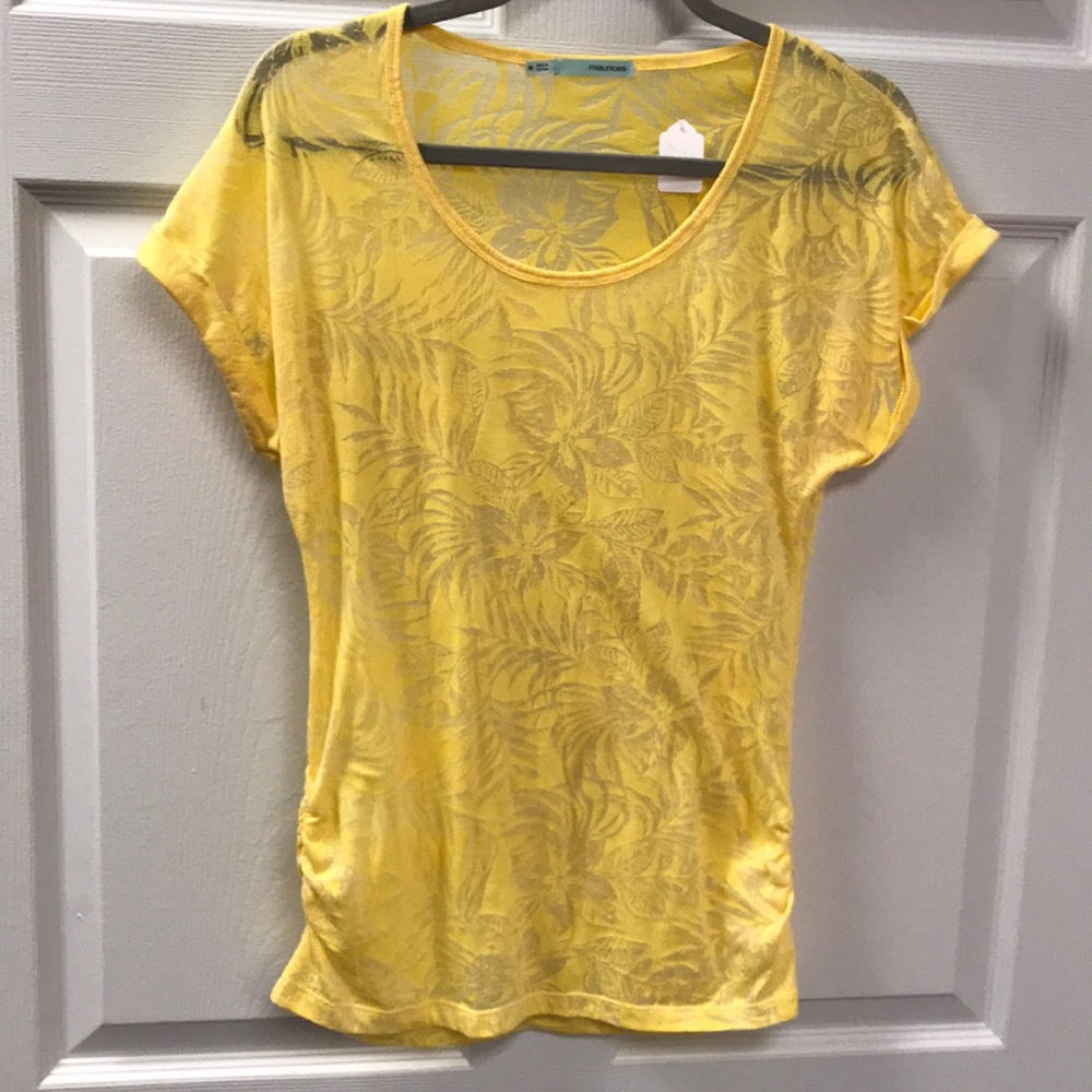 Yellow T-shirt